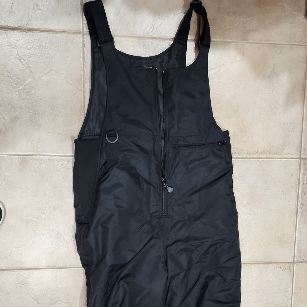 Black Ski/Snowboard Bib NEVER WORN